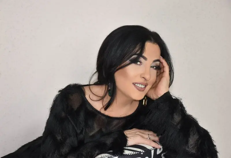 Amela Zuković – Biografija i diskografija