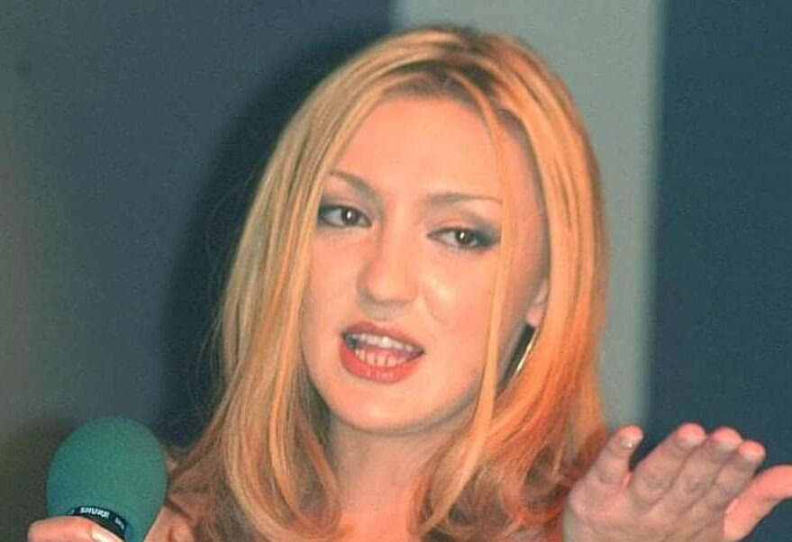 Sanela Sijerčić – Biografija i diskografija