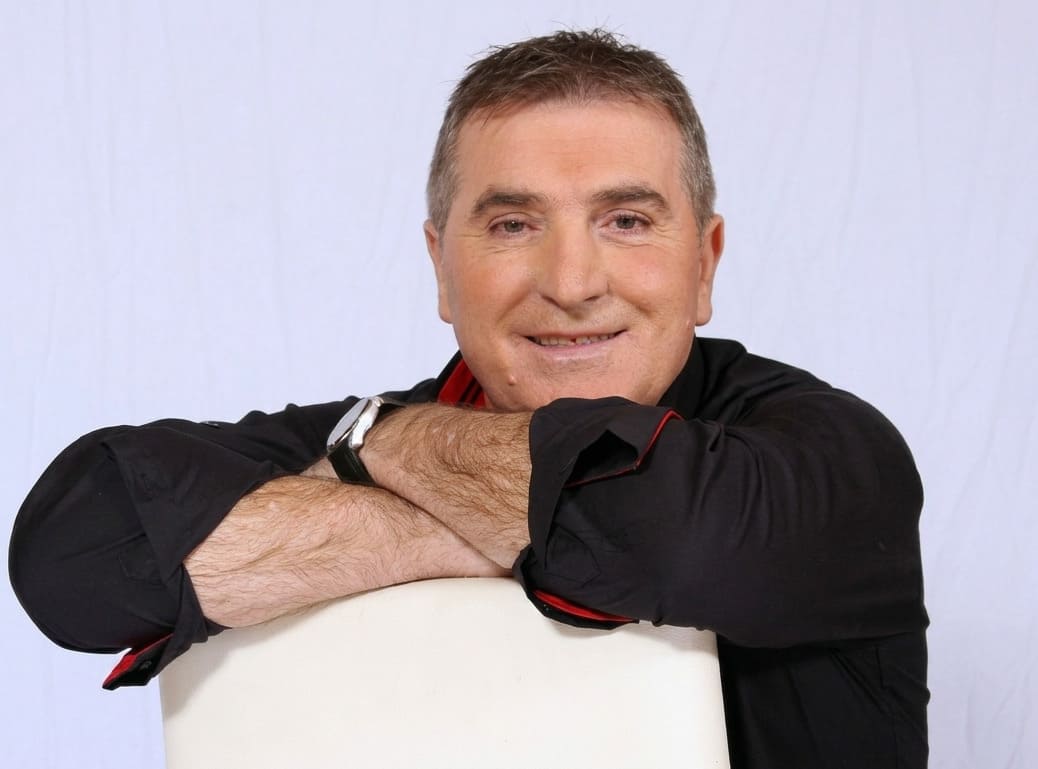 Rifat Tepic - Biografija pjevaca